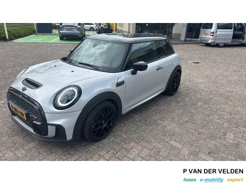 MINI Cooper S John Cooper Works