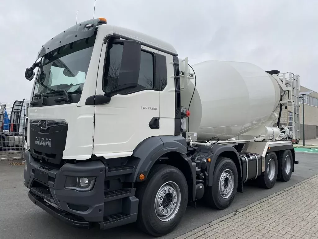 MAN TGS 35.360 8x4 BB | mixer 10 m3 | Liebherr | 37 T