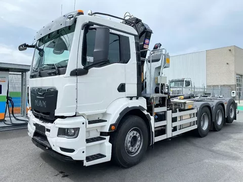 MAN TGS 35.480 8x4-4 BL | kraan HMF 1943-Z2 | HyvaLift Titan 26-57-S |