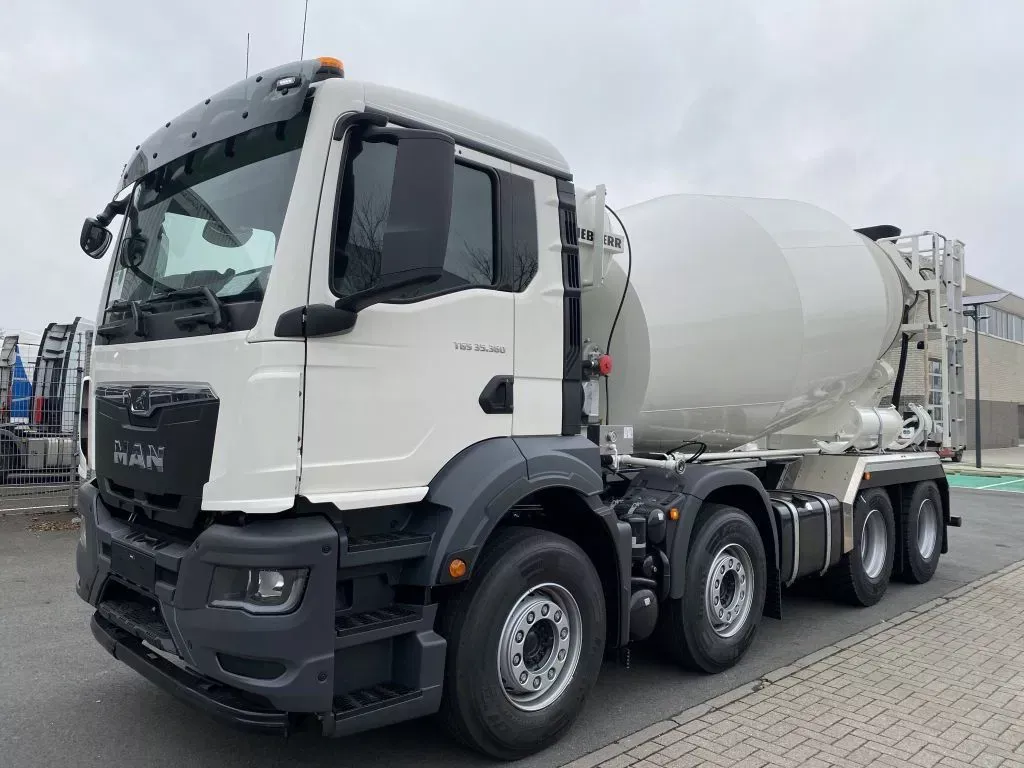 MAN TGS 35.360 8x4 BB | mixer 10 m3 | Liebherr | 37 T